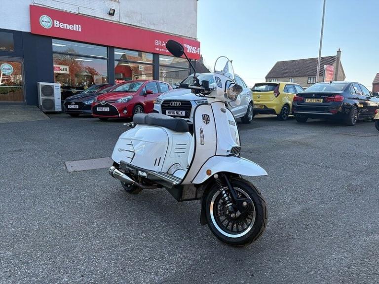 2021 Royal Alloy TG TG300 (20MY) SCOOTER PETROL Manual