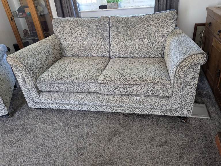 Fleming by Alstons Suite