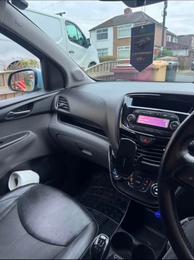 Vauxhall, VIVA, Hatchback, 2016, Manual, 999 (cc), 5 doors