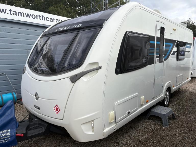 STERLING CONTINENTAL 565 - FIXED SINGLE BEDS + END WASHROOM + MOTORMOVER