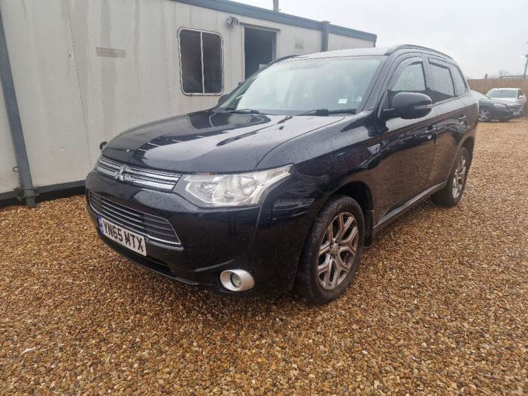 Mitsubishi, OUTLANDER, Estate, 2015, Other, 1998 (cc), 5 doors