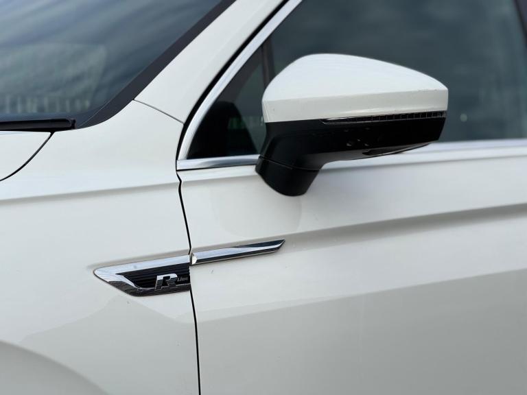 2019 Volkswagen Tiguan 1.5 TSI EVO R-Line DSG Euro 6 (s/s) 5dr ESTATE Petrol Automatic