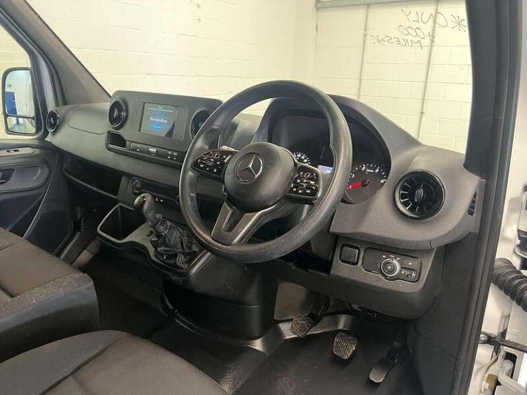 2024 Mercedes-Benz Sprinter 3.5t H2 Progressive Van PANEL VAN DIESEL Manual