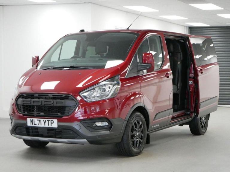 71 TRANSIT CUSTOM 320 2.0 EBL 130 BHP TRAIL EDITION CREWCAB 5 SEATER ( NO VAT )