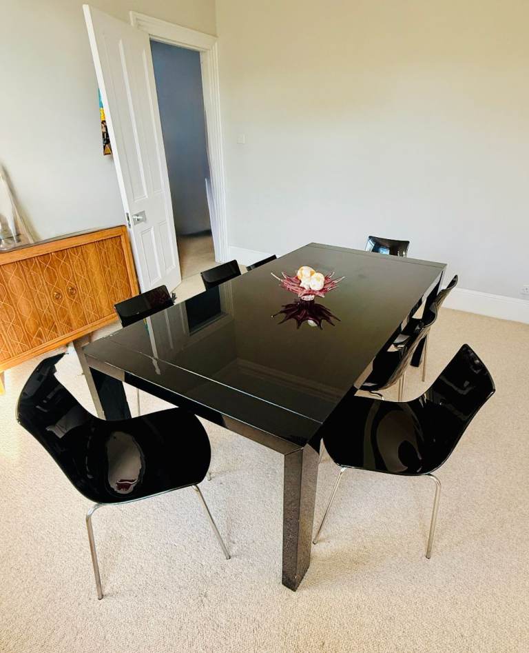 Modernist Calligaris Dining Table & 7 Chairs + Child Stool