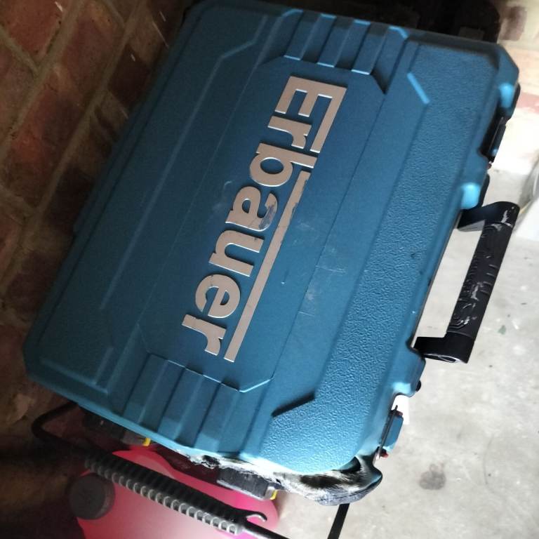 Erbauer EMT18-Li-QC 18V - 1 x 4.0Ah Li-Ion EXT Brushless Cordless Multi-Tool