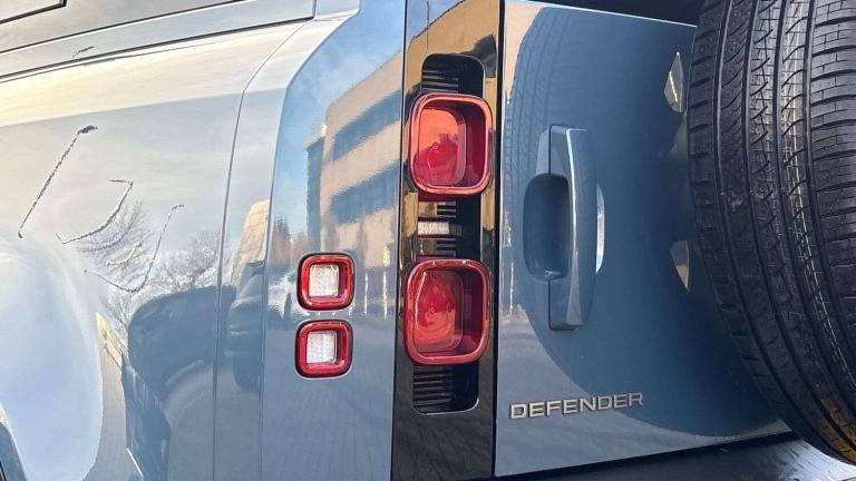 2023 Land Rover Defender 3.0 D250 X-Dynamic SE 110 5dr Auto SUV Diesel Automatic