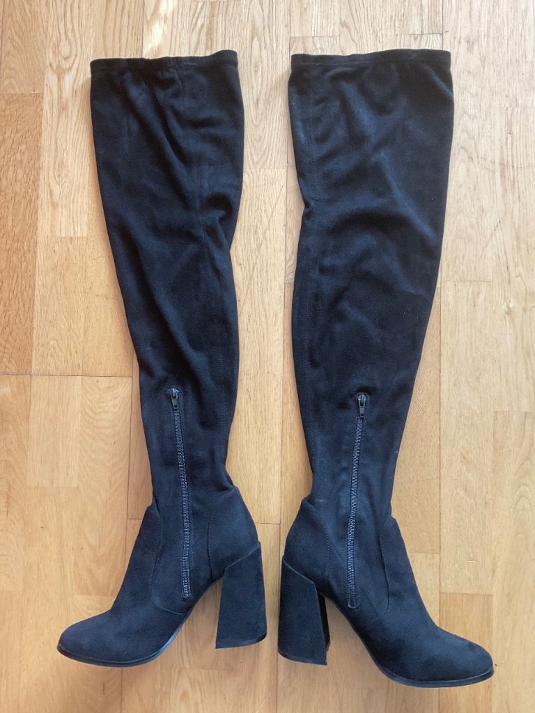 VGC HIGH HEEL OVER THE KNEE BLACK SUEDE BOOTS (Long Thigh Length Sexy - UK Size 6)