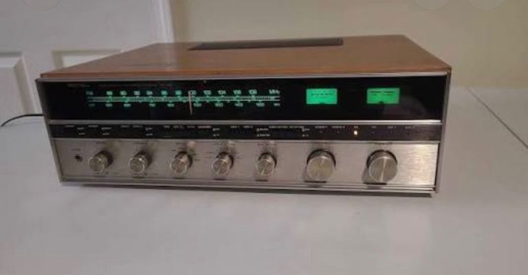 Rotel RX-800 Stereo Amplifier – Vintage – Sold as Seen