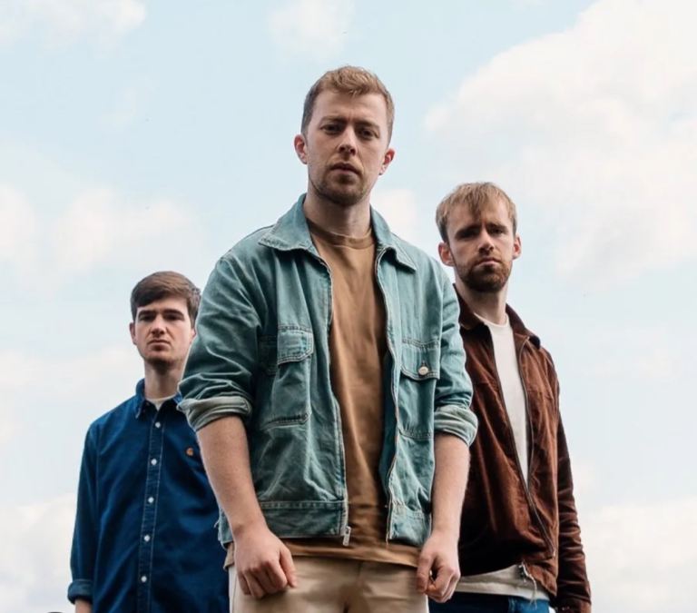 x4 Kingfishr tickets belfast