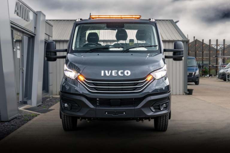 2025 IVECO DAILY 7.2T 180BHP MANUAL RECOVERY TRUCK TILT AND SLIDE FULLY LOADED!