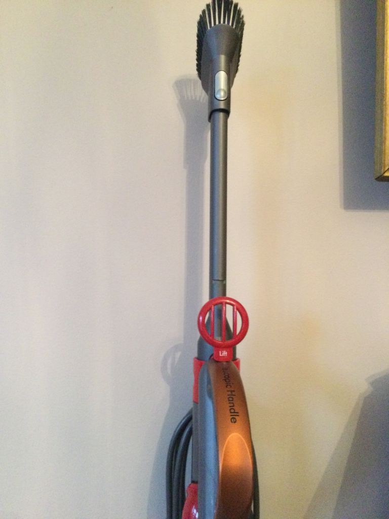 NEW dyson vacuum cleaner 