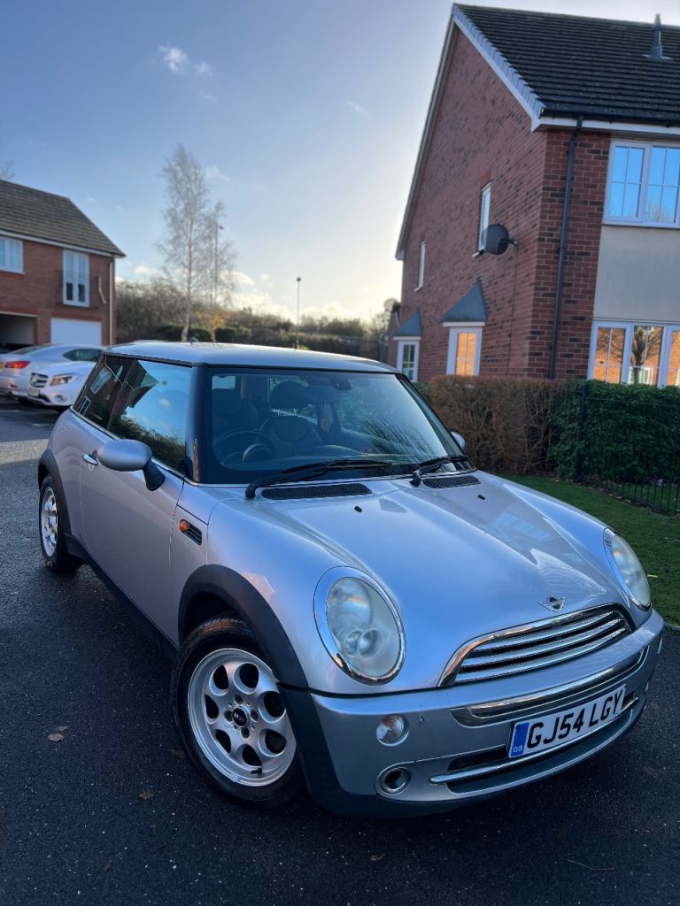 image for Mini Hatch One - 108k miles - Long MOT - Full Service History & Ulez free