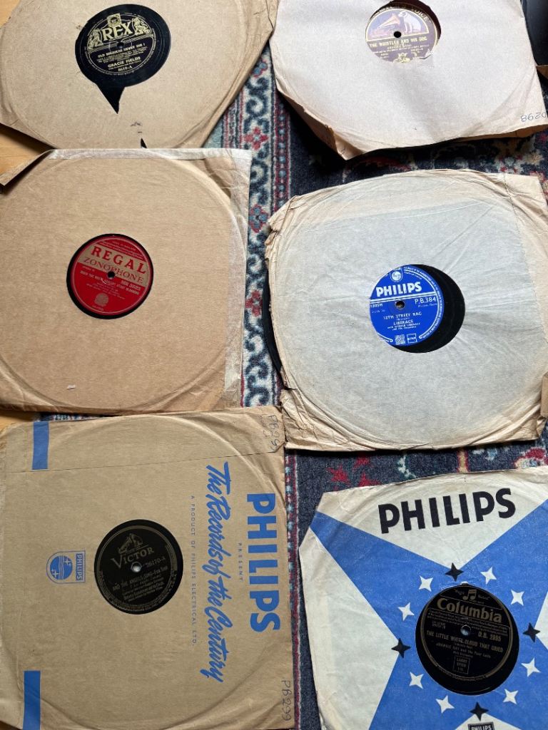 25 Records 78 rpm 