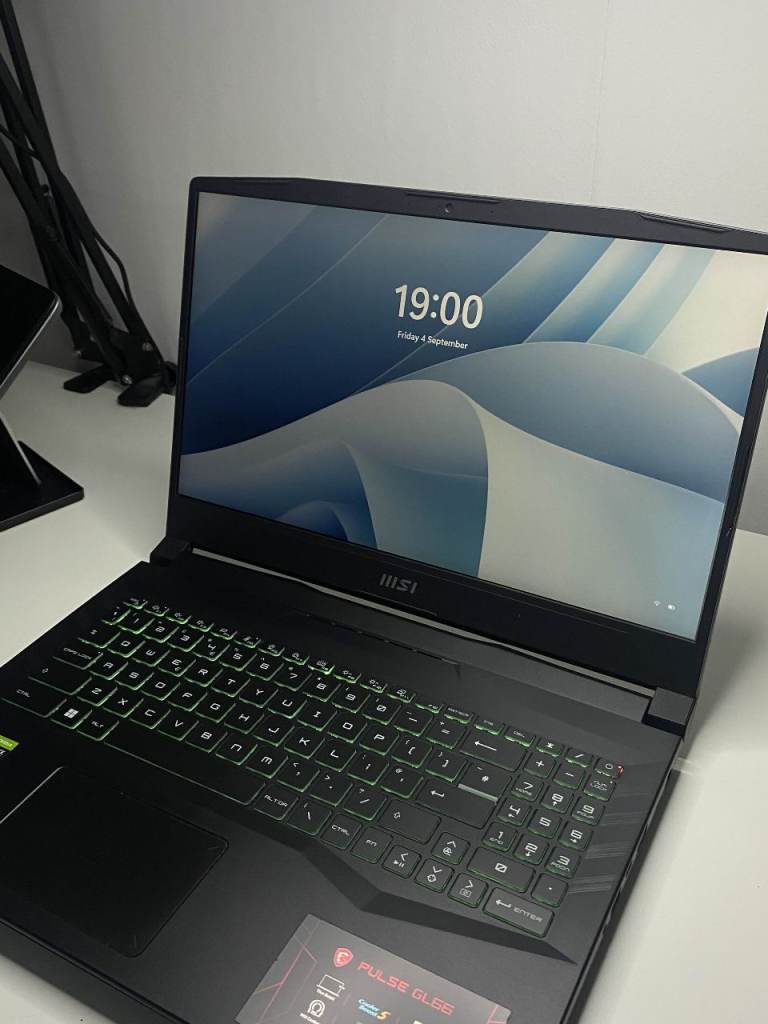 MSI Pulse GL66 Gaming Laptop i7 RTX 3070 Ti 1TB SSD