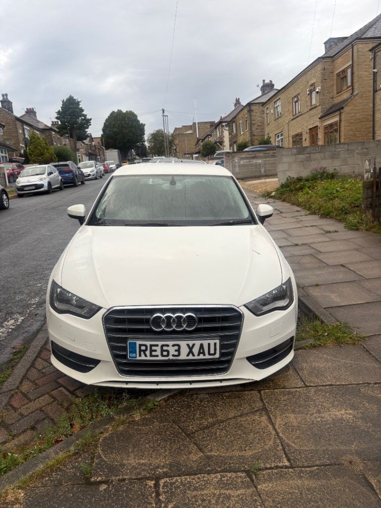 Audi, A3, Hatchback, 2014, Semi-Auto, 1598 (cc), 5 doors