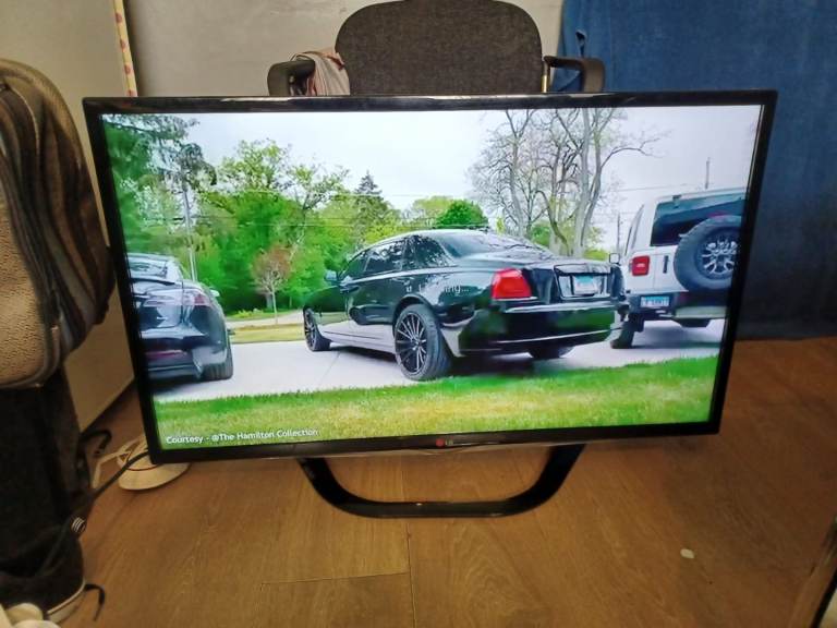 image for FREE DELIVERY excellent 39 LG LED full HDTV 1080p freeveiw channels inbuilt 