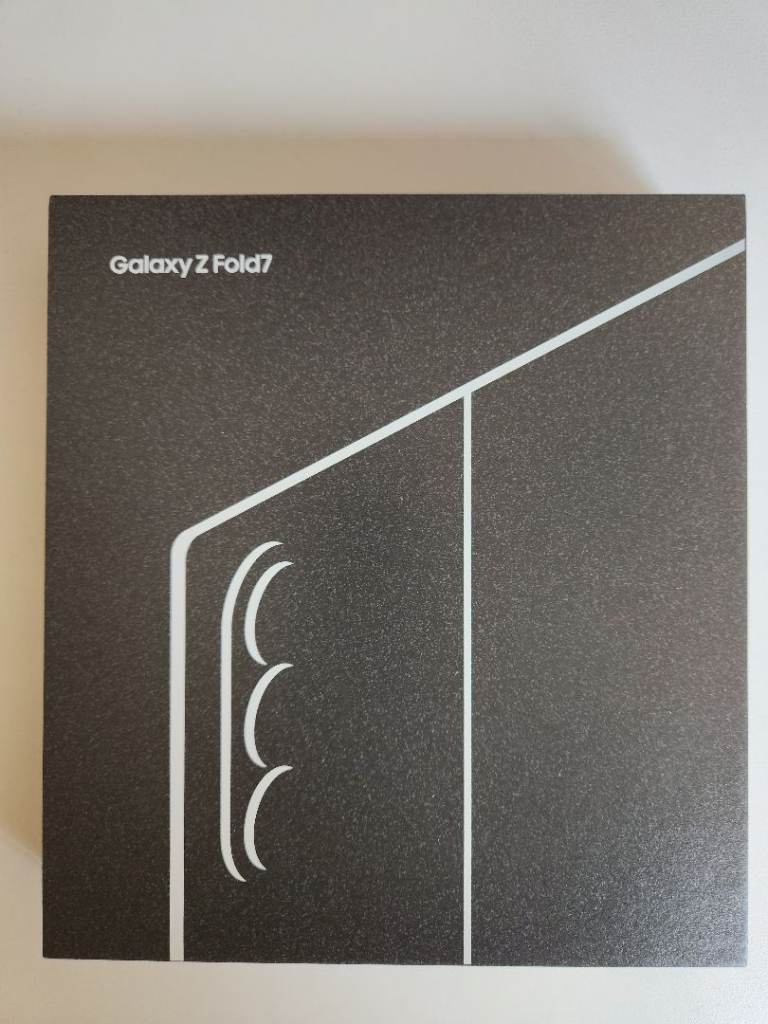 Brand new samsung galaxy z fold 7 512gb jet black
