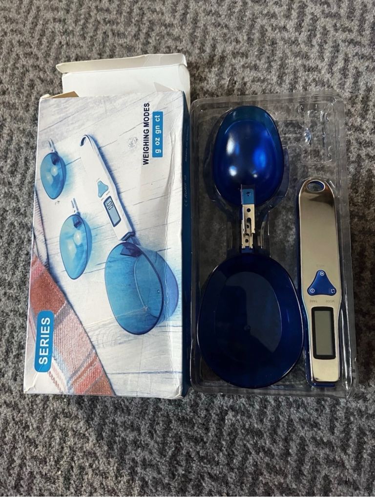 Kitchen Scale Spoon Electronic Measuring Cup with 3 Measuring Spoons for Baking
