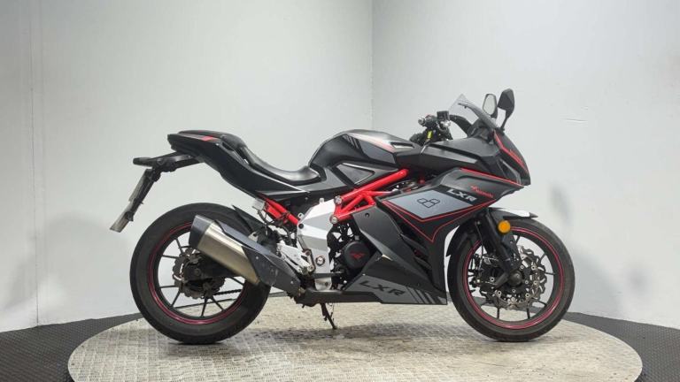Lexmoto LXR 2018 GOOD RUNNING 125CC SPORTS BIKE PROJECT BIKE