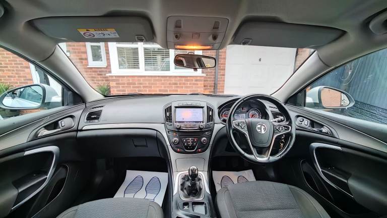Vauxhall, INSIGNIA, Estate, 2016, Manual, 1598 (cc), 5 doors