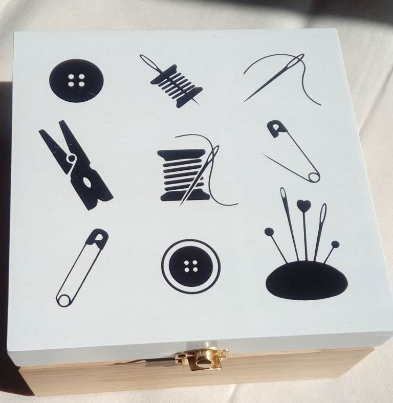 Sewing /Work Box Organiser Wooden Gift Sewing Crafts Tools Needle Crafts