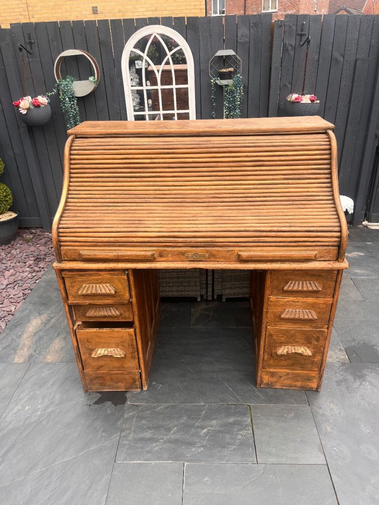 Free Roll top oak desk