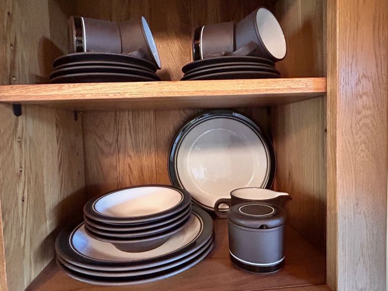 Retro 1970's Hornsea Contrast Dinner Set