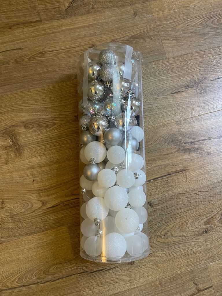 Set of Silver and White Christmas Decorations