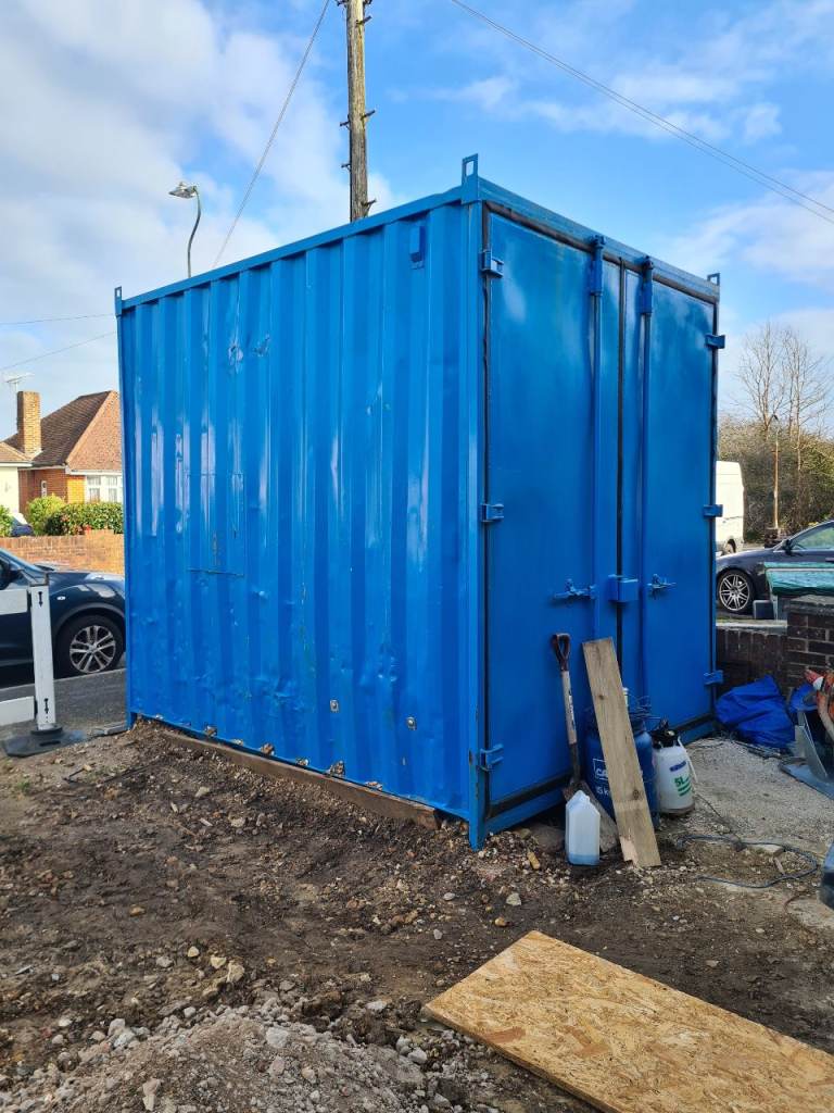 10ft long shipping container