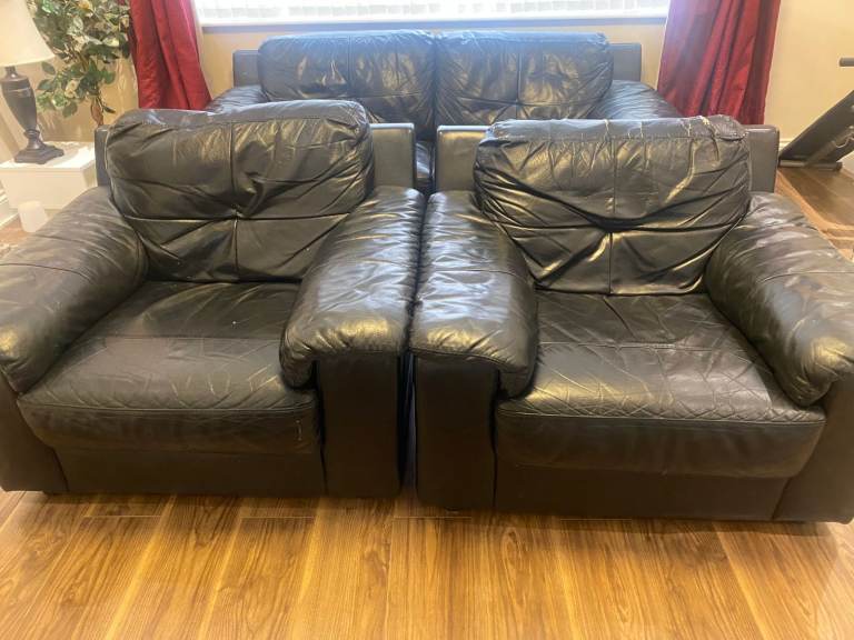 Set of Sofa - 3 Seater & 2 Armchairs Sofas