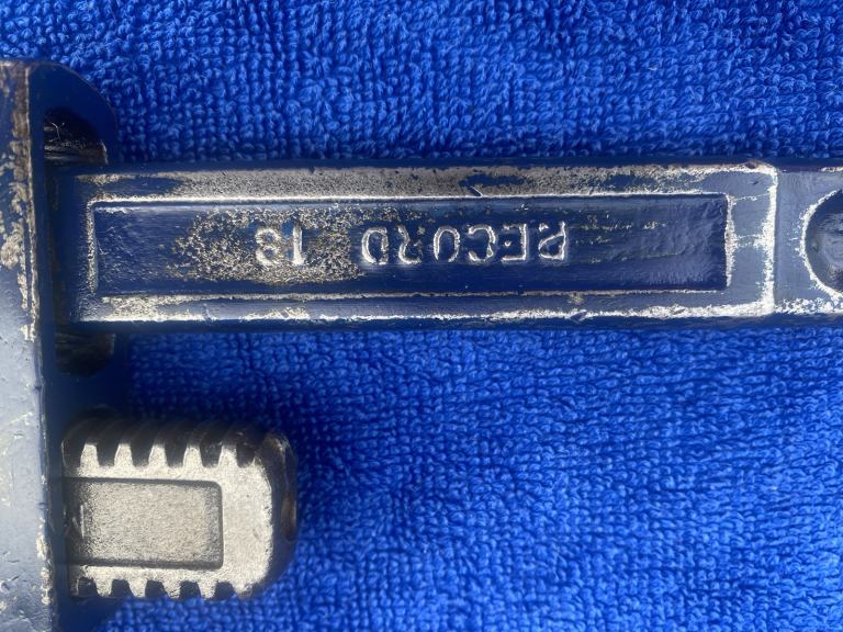 18” Record stilsons on