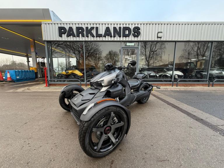 BRAND NEW CAN-AM RYKER 900 ACE SPORT FULLY AUTOMATIC SPYDER TRIKE 2 SEATER MODEL
