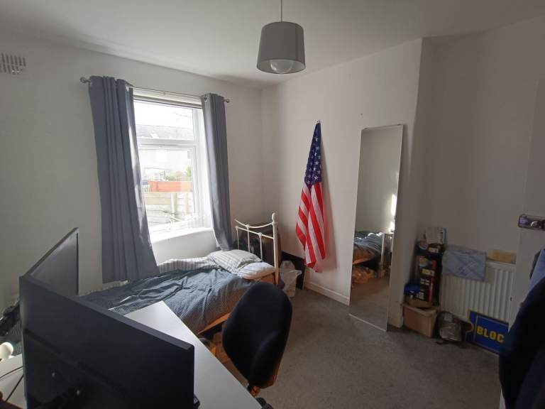 Single room Calder Road EH11 4AL, bills inc