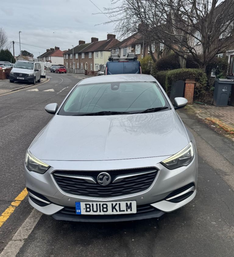Vauxhall, INSIGNIA, Hatchback, 2018, Manual, 1598 (cc), 5 doors