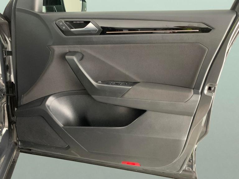 2020 Volkswagen T-Roc 1.5 TSI EVO Black Edition 5dr DSG HATCHBACK PETROL Automatic