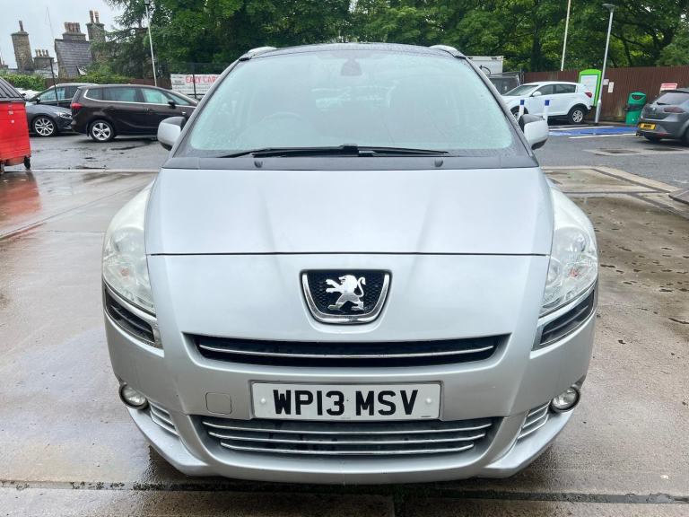 2013 Peugeot 5008 1.6 HDi 112 Style 5dr MPV DIESEL Manual