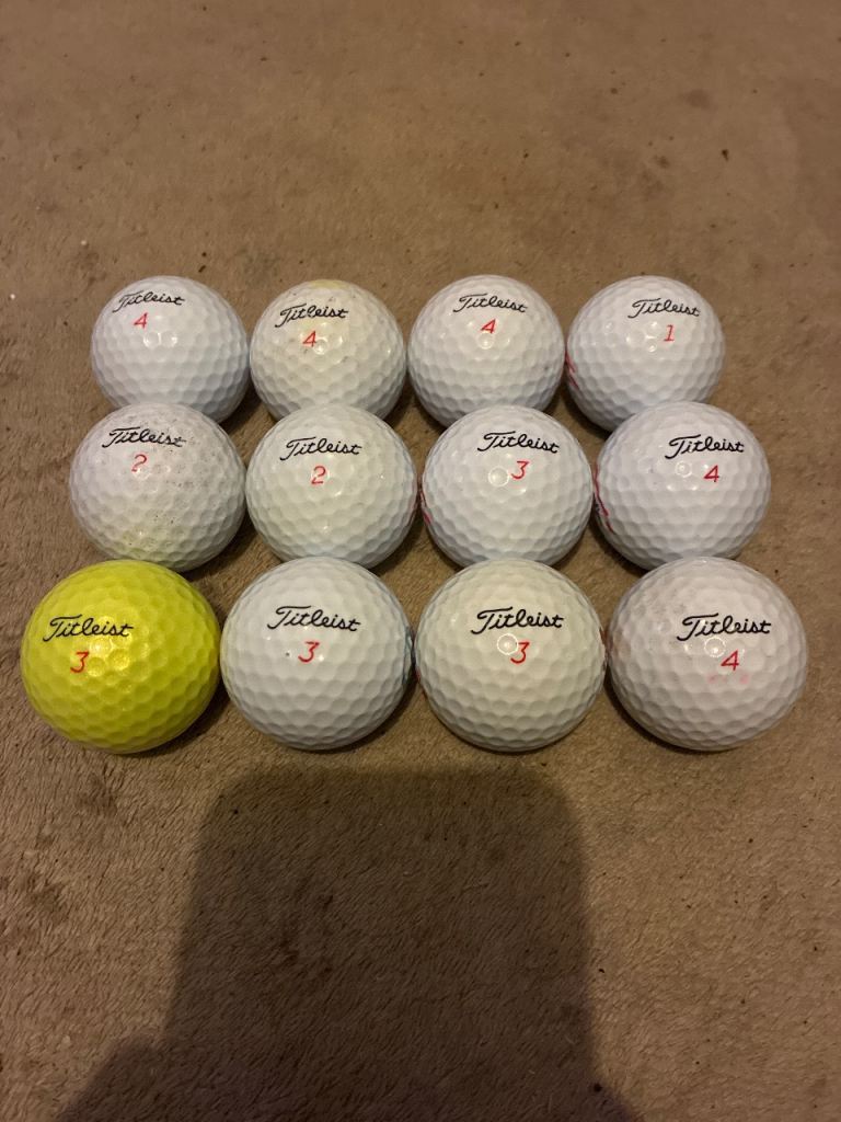 12 x Titleist Trufeel golf balls