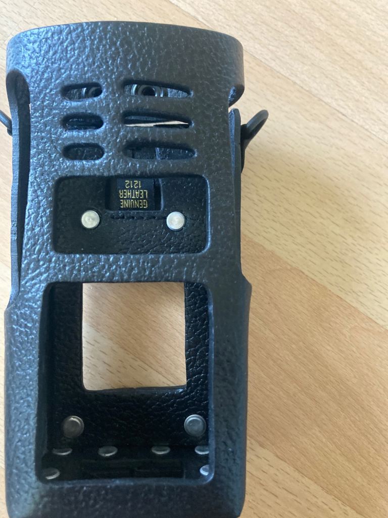 MOTOROLA BLACK LEATHER WALIKIE TALKIE  HOLSTER