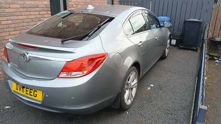 Vauxhall, INSIGNIA, Hatchback, 2011, Manual, 1796 (cc), 5 doors