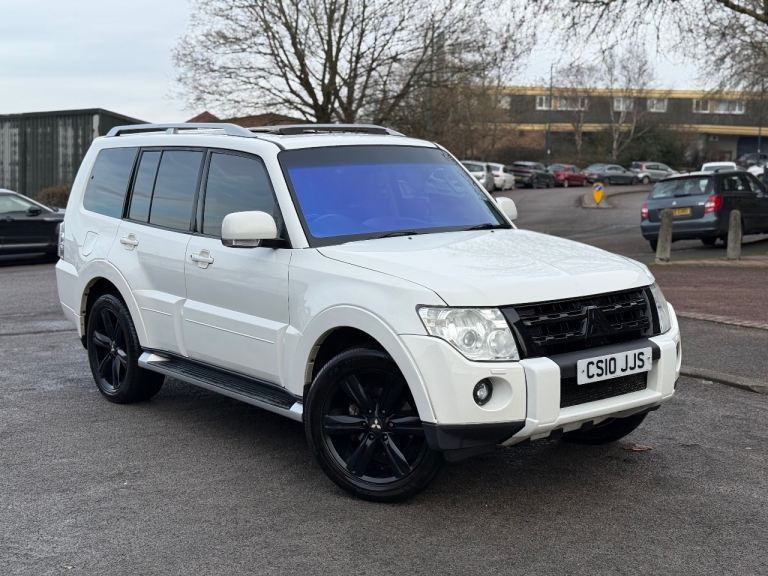 2010 Mitsubishi Shogun Diamond 3.2 DI-DC Automatic 4x4 White 7 Seater