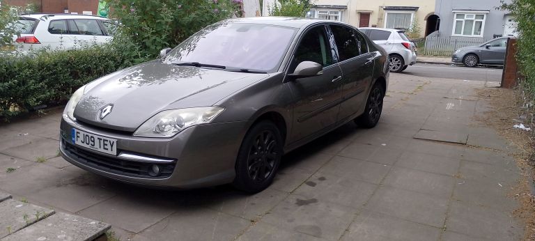 MINT 2009 LAGUNA 1.6 LONG MOT AND TAX PX/SWAP FOR ESTATE OR A VAN 