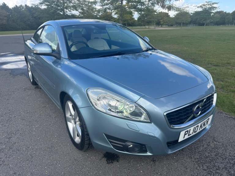 VOLVO C70 2.0 D3 SE Lux 2010