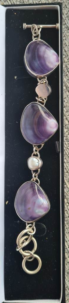 Stunning and unusual Silver Bracelet with purple shells and fresh water pearls