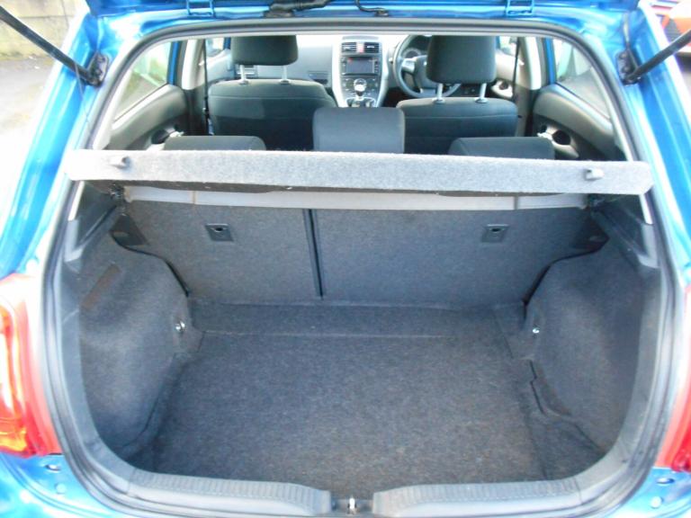 2012 Toyota Auris 1.6 V-Matic TR 5dr HATCHBACK Petrol Manual
