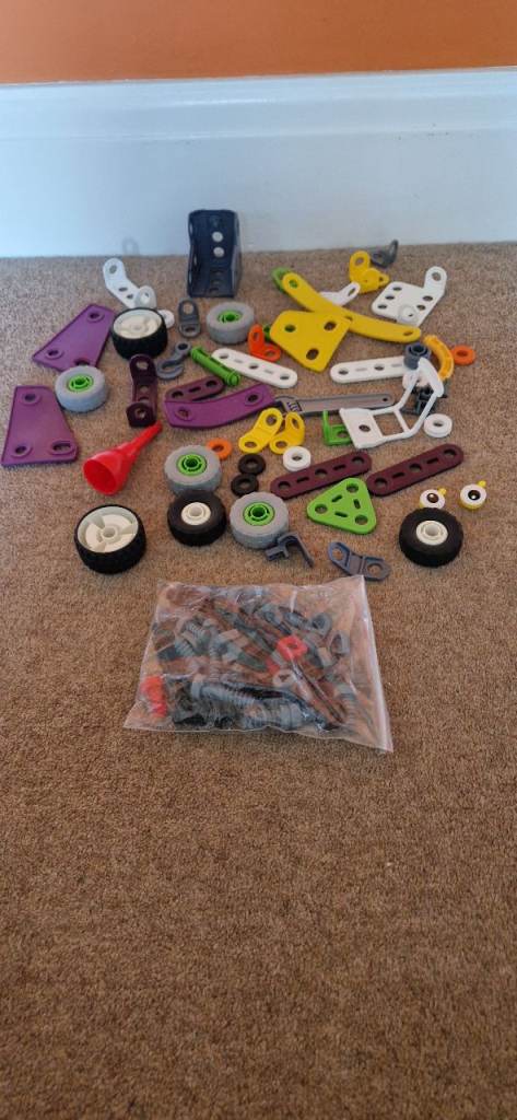 JUNIOR MECCANO. EXCELLENT CONDITION.
