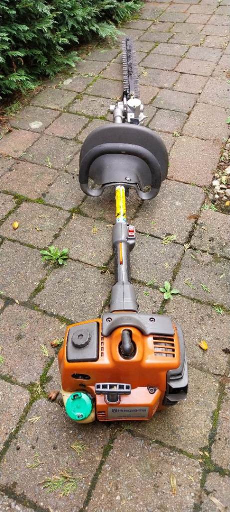 Husqvarna 325he3 mid reach hedge trimmer
