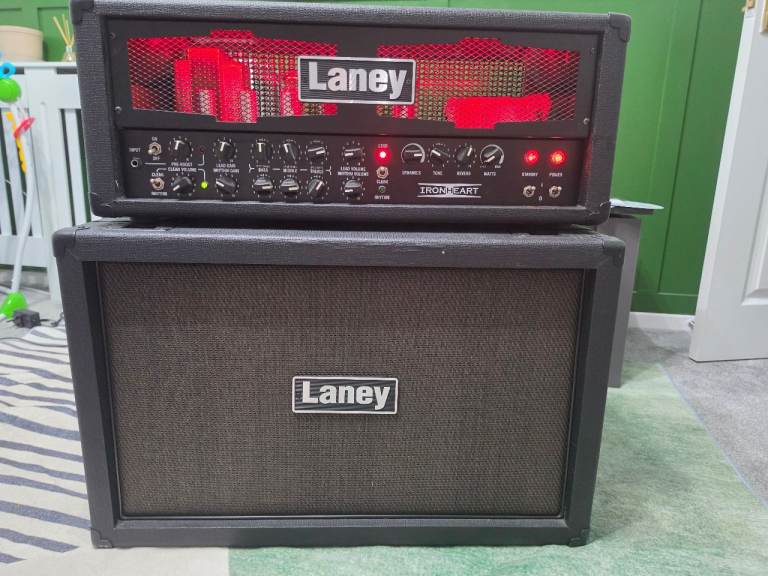 Laney Ironheart 120W IRT120H + IRT212 2x12 Cab