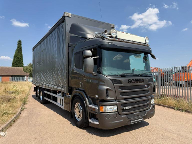 SCANIA P320 2018 (18) EURO 6, 6X2 REAR LIFT AXLE, 25FT 9 CURTAINSIDER BODY