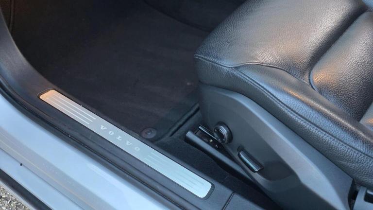VOLVO S90 2.0 D4 Momentum Auto Euro 6 (s/s) 4dr 2018